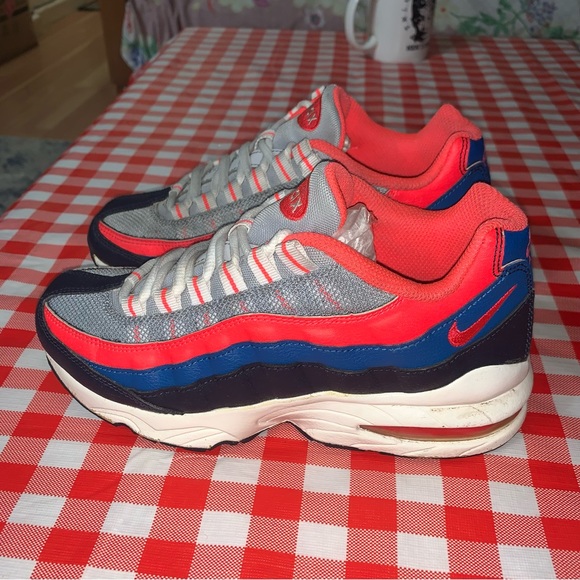 Nike Air Max 95 GS 'Grey Crimson Blue' size 3.5Y - Picture 7 of 10